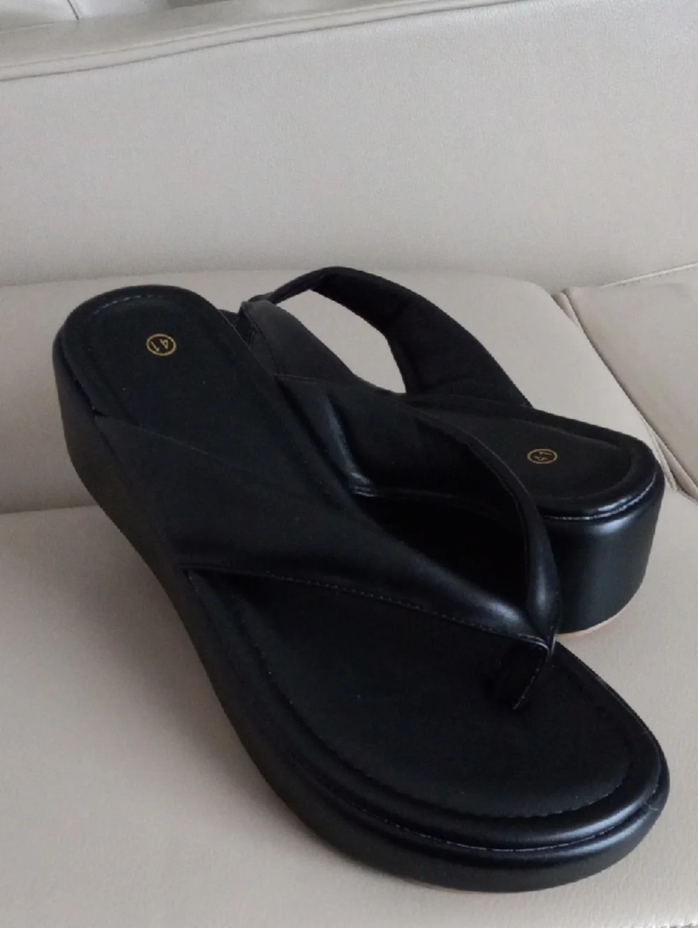 SHEIN Platform Thong Sandals in Black - Women Size  EU 41